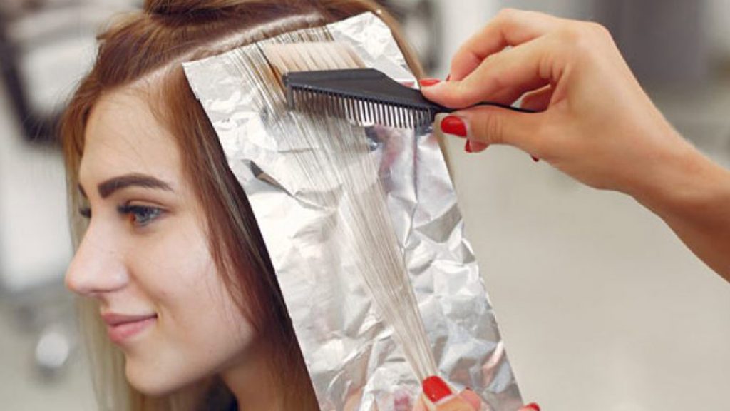 رنگ مو چه خطری دارد؟ راهنمای کامل رنگ‌آمیزی ایمن و پایدار برای موی سالم