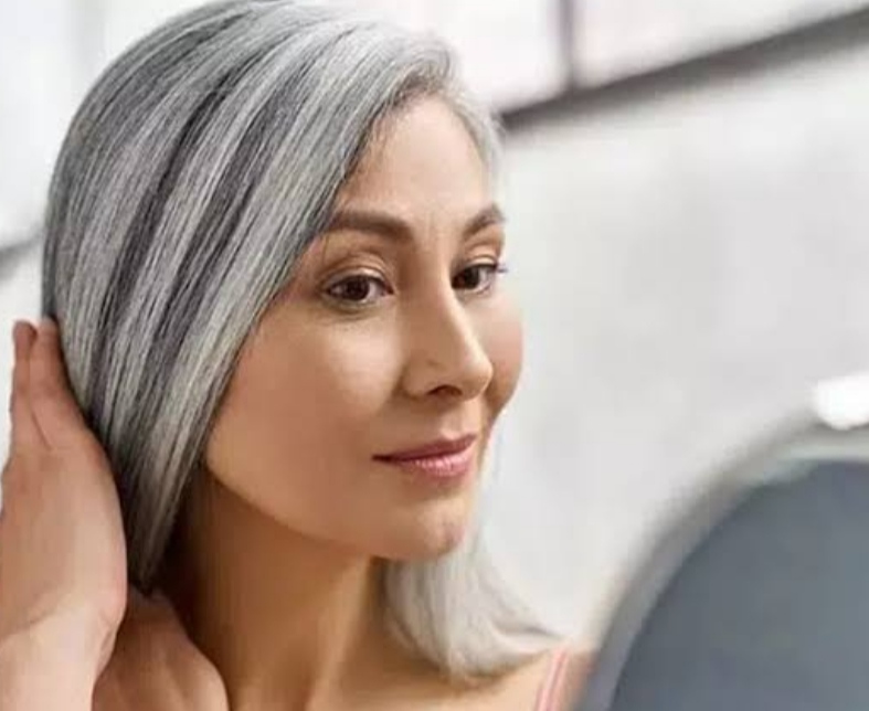 سفیدی زودرس مو؛ 4علل، عوامل خطر و راهکارهای پیشگیری